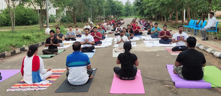 Pandit Raghunath Murmu Medical College & Hospital , Baripada Campus photo 1
